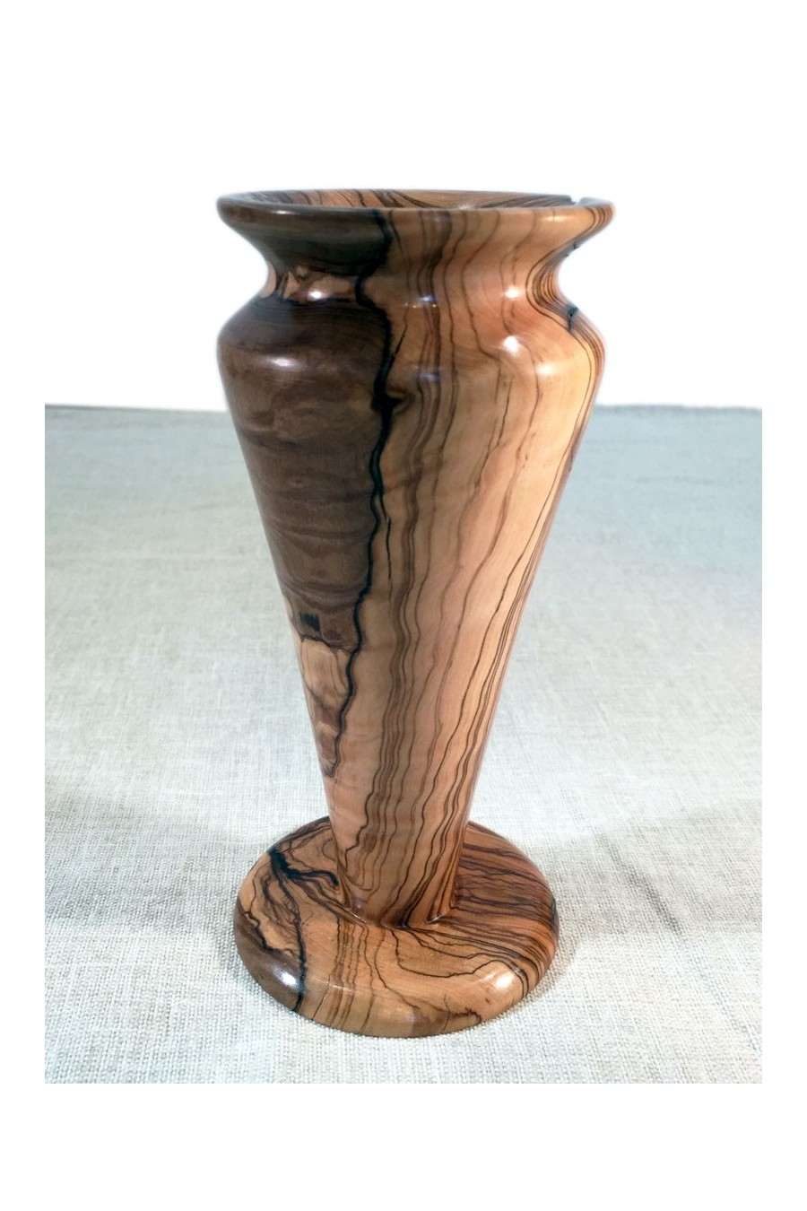 Vaso coppa in legno di olivo