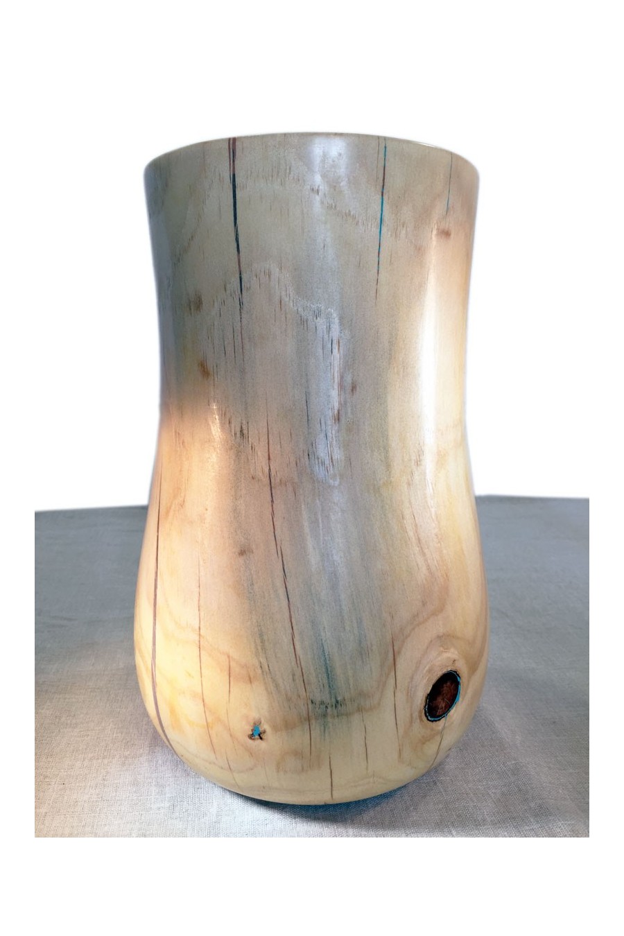 Vaso minimalista con dettagli blu, legno di pino