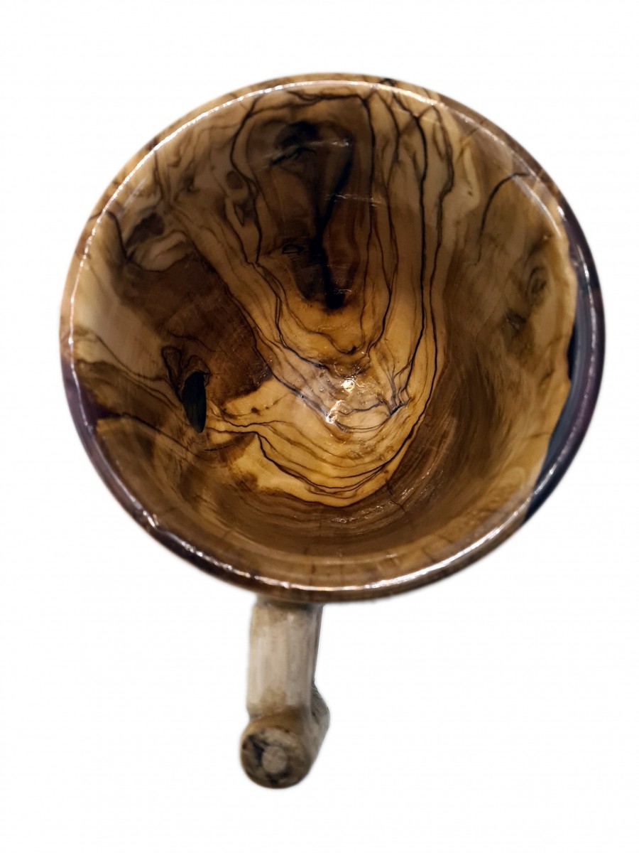 Mug in olive wood and violet resin